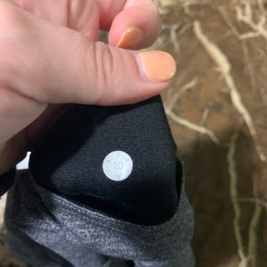Lululemon size 10